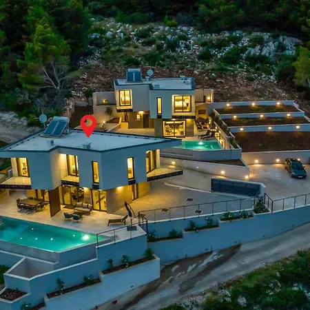 Front In Dingac With Sauna Gornji Dingač