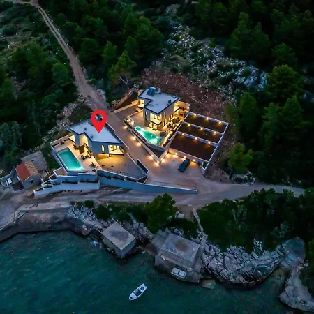 Front In Dingac With Sauna Gornji Dingač